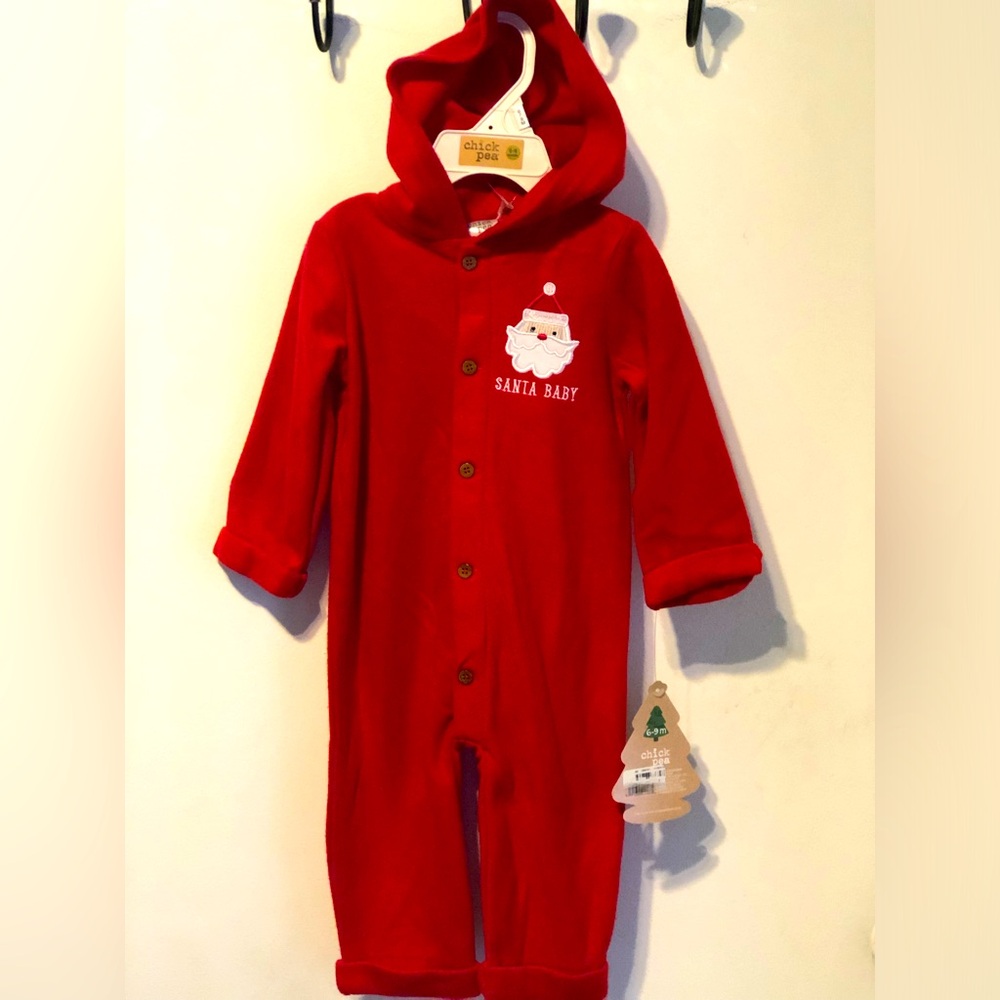 CHICK PEA NWT CHRISTMAS BUTTON DOWN BABY PAJAMA SIZE 6-9 MONTHS